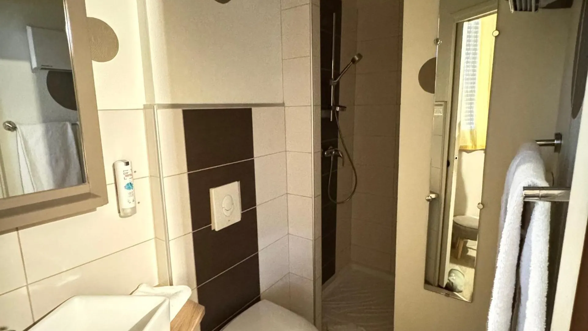 Cit'Hotel Les Alizes Dinard Hotel