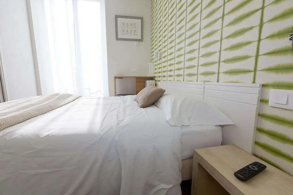 Cit'Hotel Les Alizes Dinard 2*,